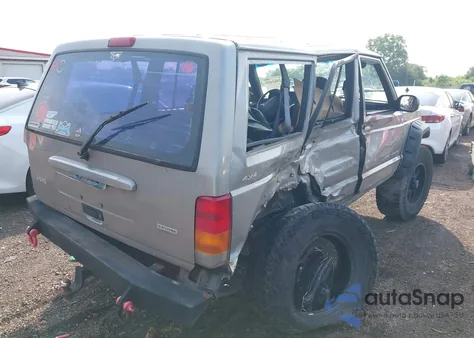 2001 Jeep Cherokee Classic/Limited z USA, uszkodzony, nr VIN 1J4FF58S31L510770